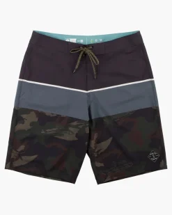 Salty Crew Shorts, Pants And Waders|Flies>Stacked Boardshort Camo